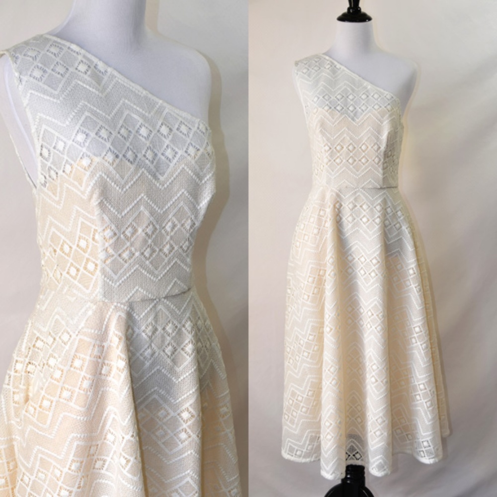 NWOT TY-LR One Shoulder Lace Pocket Midi Dress